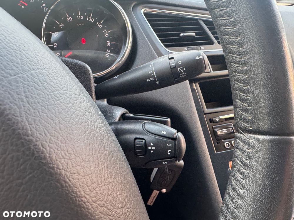 Peugeot 5008 120 VTi Active - 10
