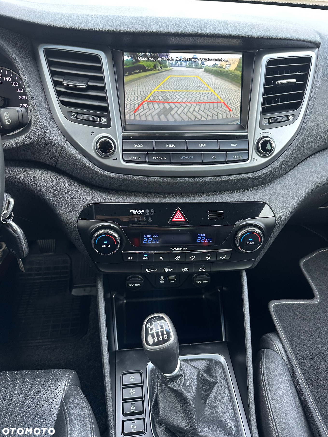 Hyundai Tucson 1.7 CRDI BlueDrive TourdePologne 2WD - 24