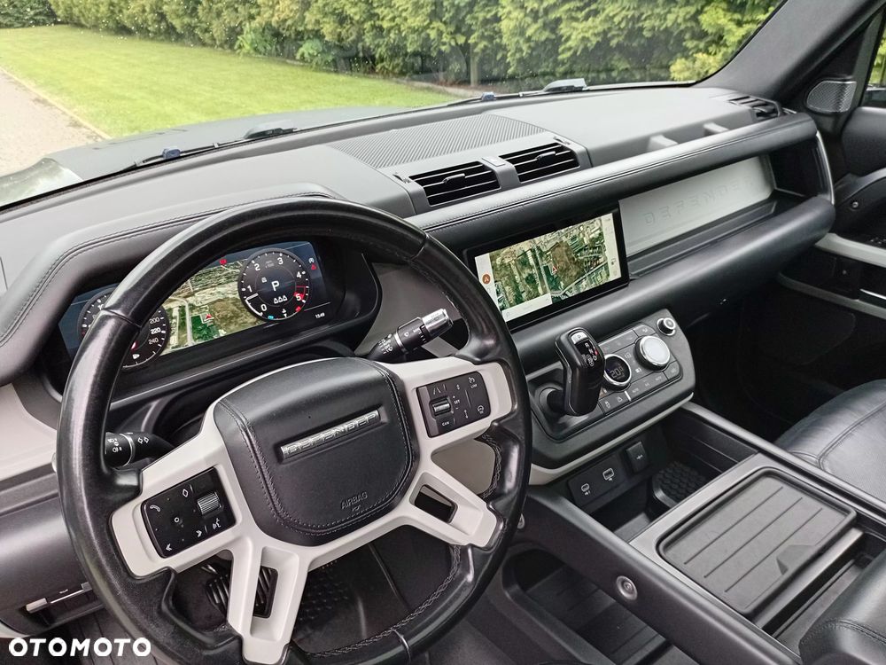 Land Rover Defender 3.0 D250 mHEV - 14