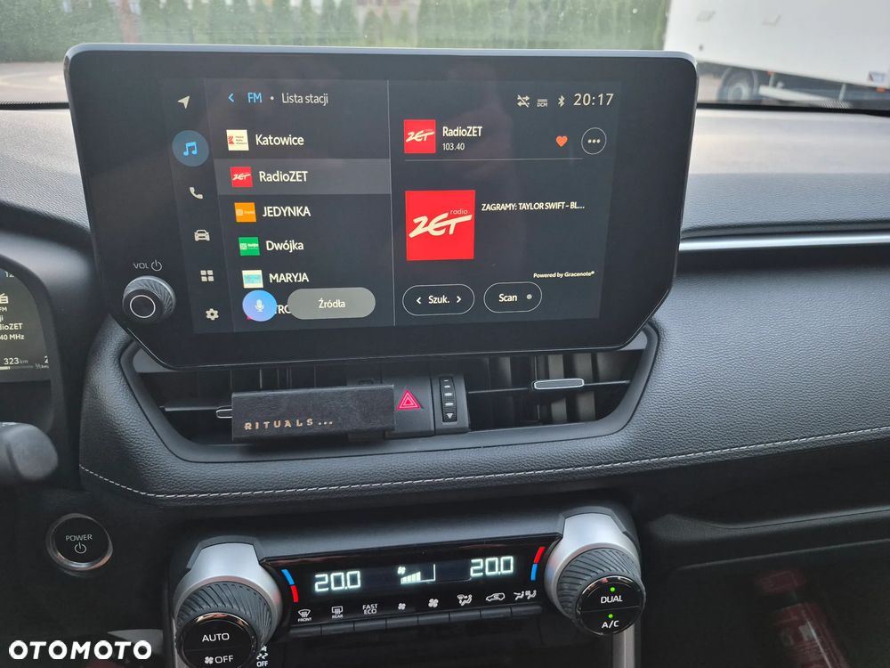 Toyota RAV4 - 14