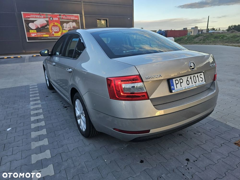 Skoda Octavia 1.6 TDI Ambition - 8