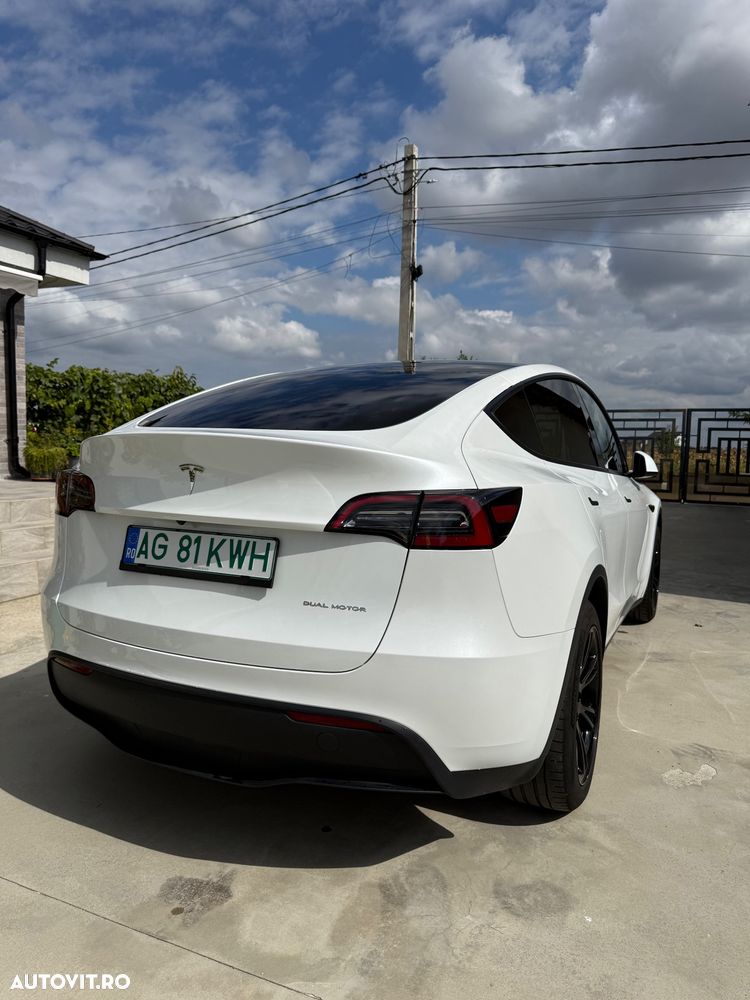 TESLA Model Y 2023 — imagine 5
