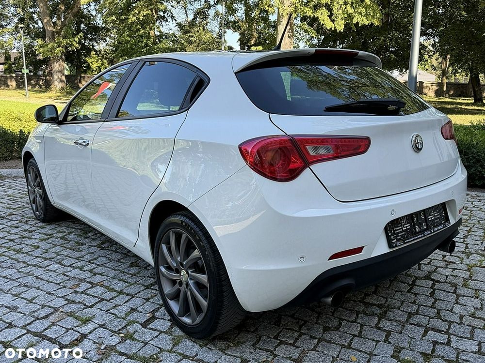 Alfa Romeo Giulietta - 9