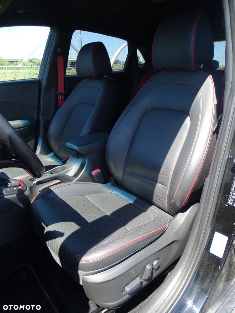 Hyundai Kona 1.6 T-GDI Premium 4WD DCT - 12