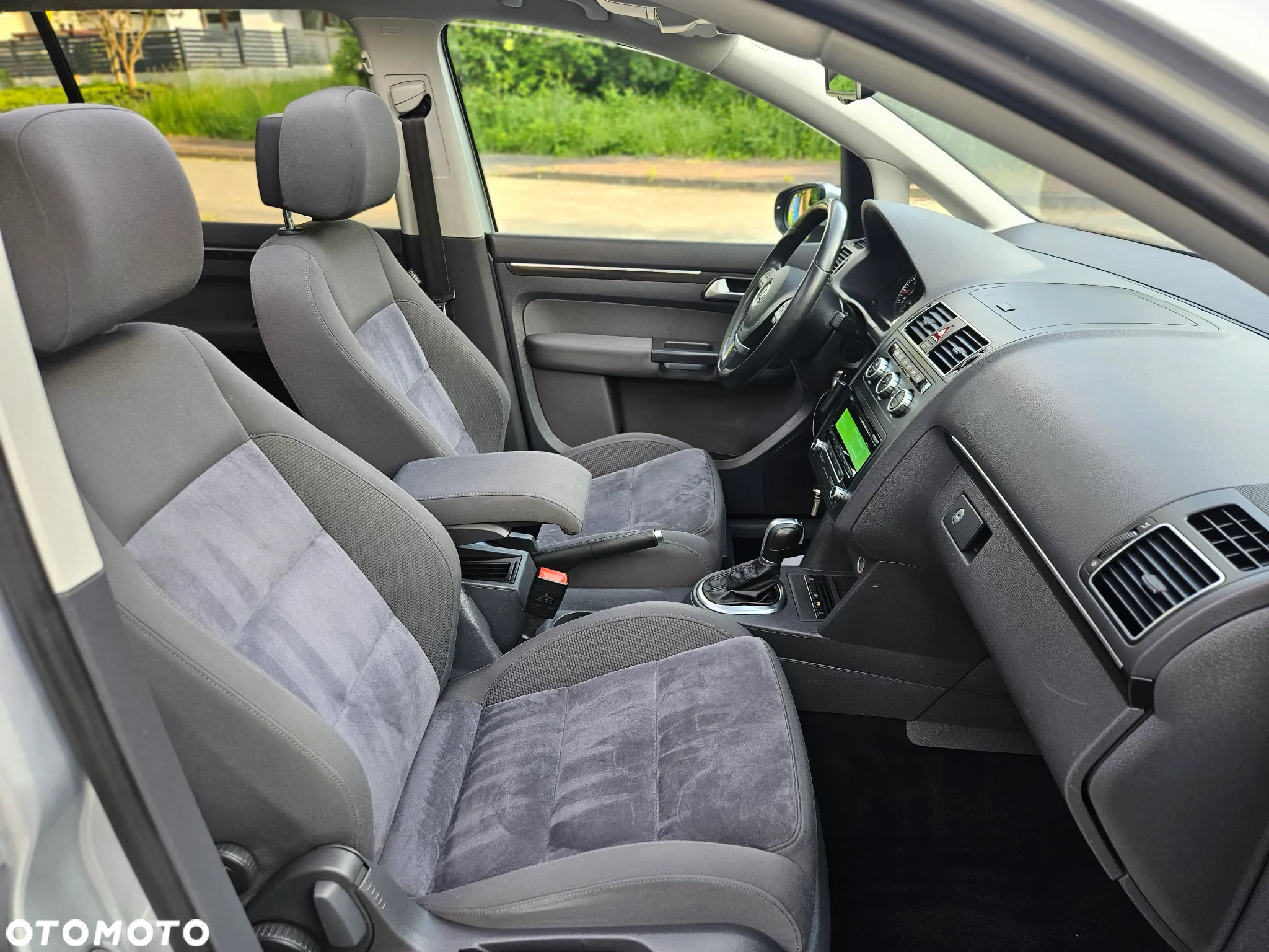 Volkswagen Touran 1.4 TSI Cross DSG - 32