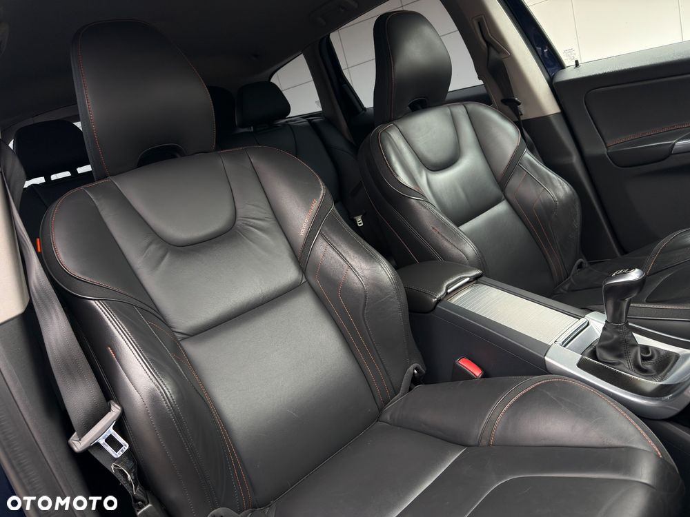 Volvo XC 60 D3 Ocean Race - 38