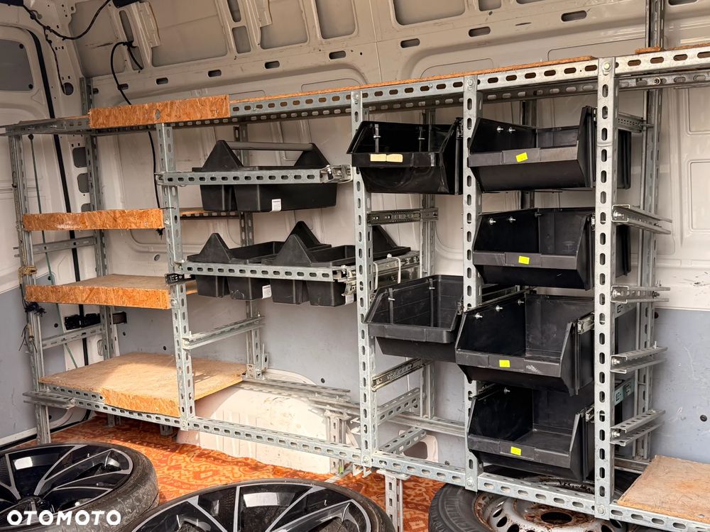 Volkswagen Crafter - 17