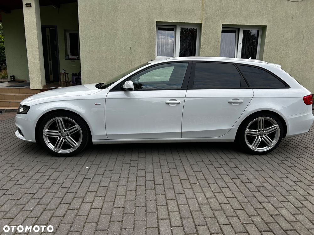 Audi A4 Avant 2.0 TDI Quattro Line - 6
