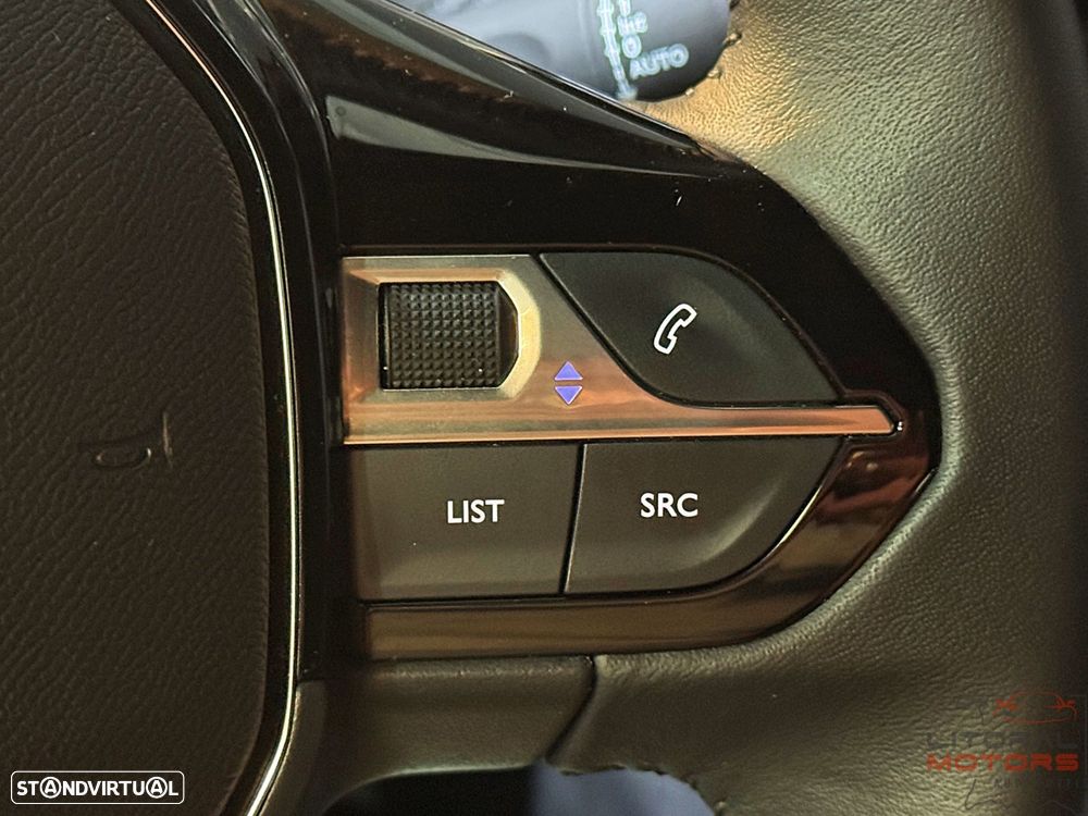 Peugeot 2008 1.2 PureTech Allure Pack - 24