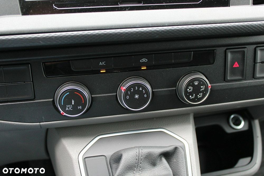 Volkswagen Transporter - 17