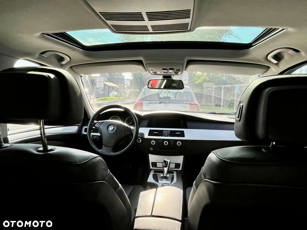 BMW Seria 5 525d - 9