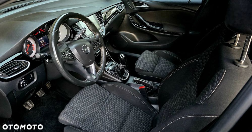 Opel Astra 1.6 Turbo Start/Stop Dynamic - 22