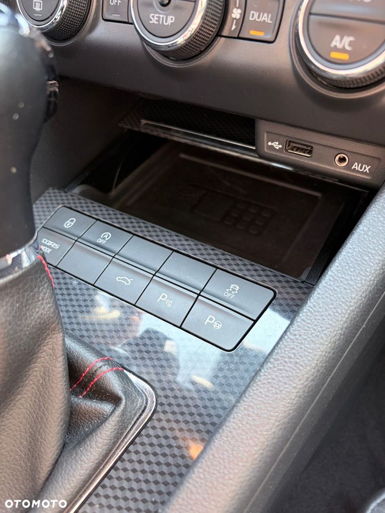 Skoda Octavia 2.0 TSI (Green tec) DSG RS - 15