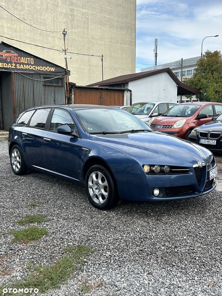 Alfa Romeo 159 - 2