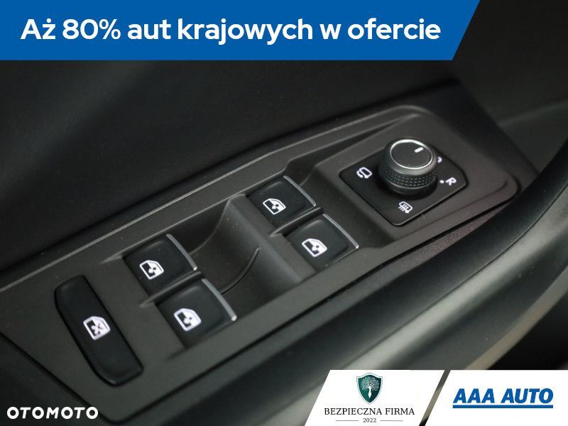 Volkswagen T-Roc - 22