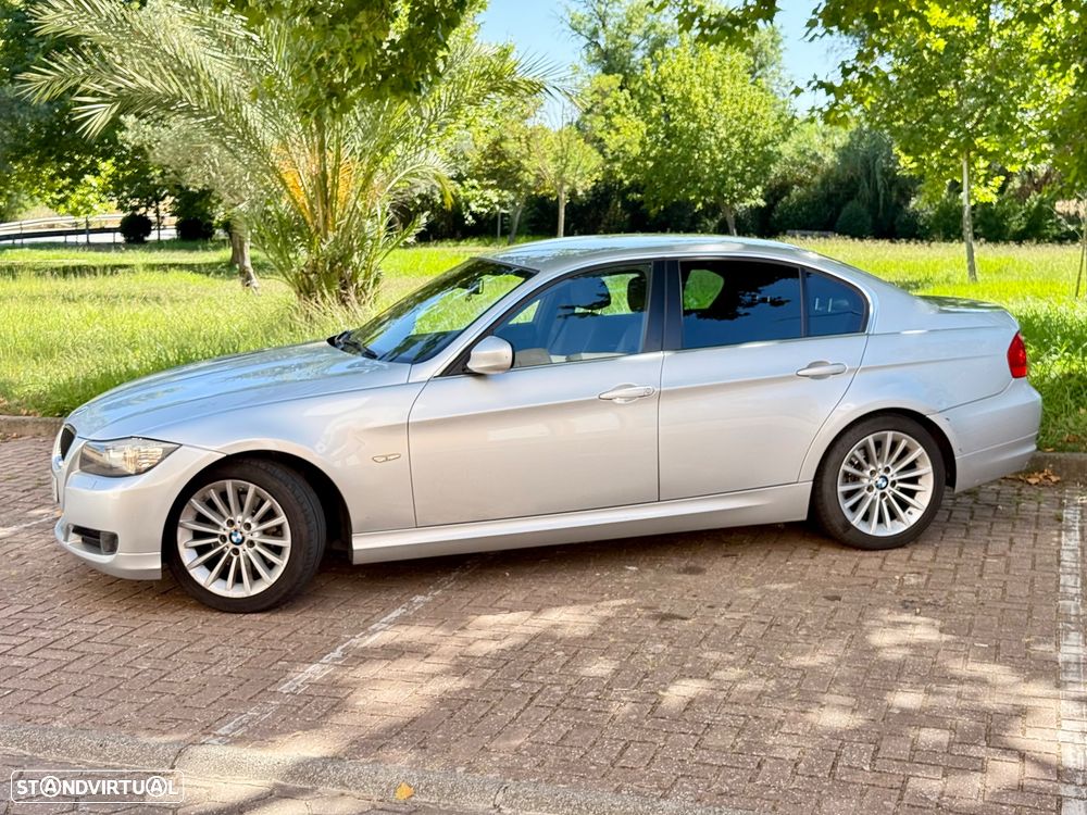 BMW 320 d Pack M - 2
