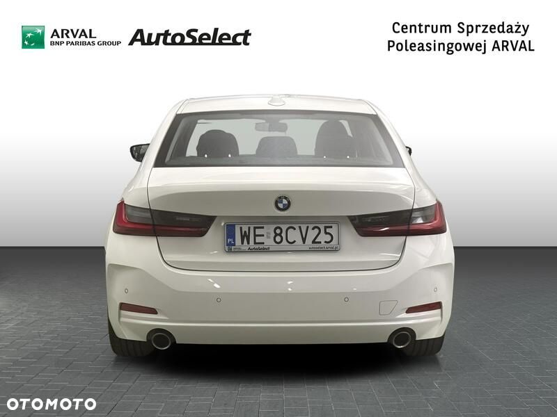 BMW Seria 3 318i - 5