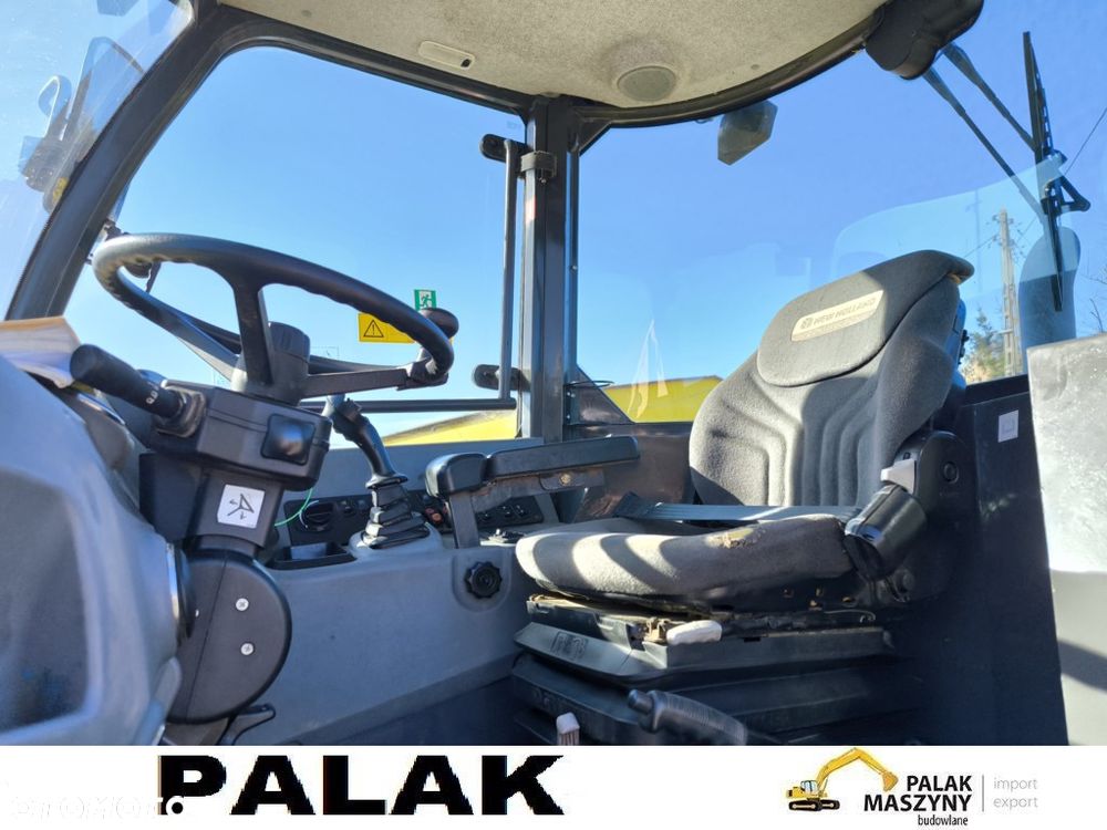 New Holland Ładowarka  NEW HOLLAND  W 80 C , 2015 rok,NOWE OPONY - 10