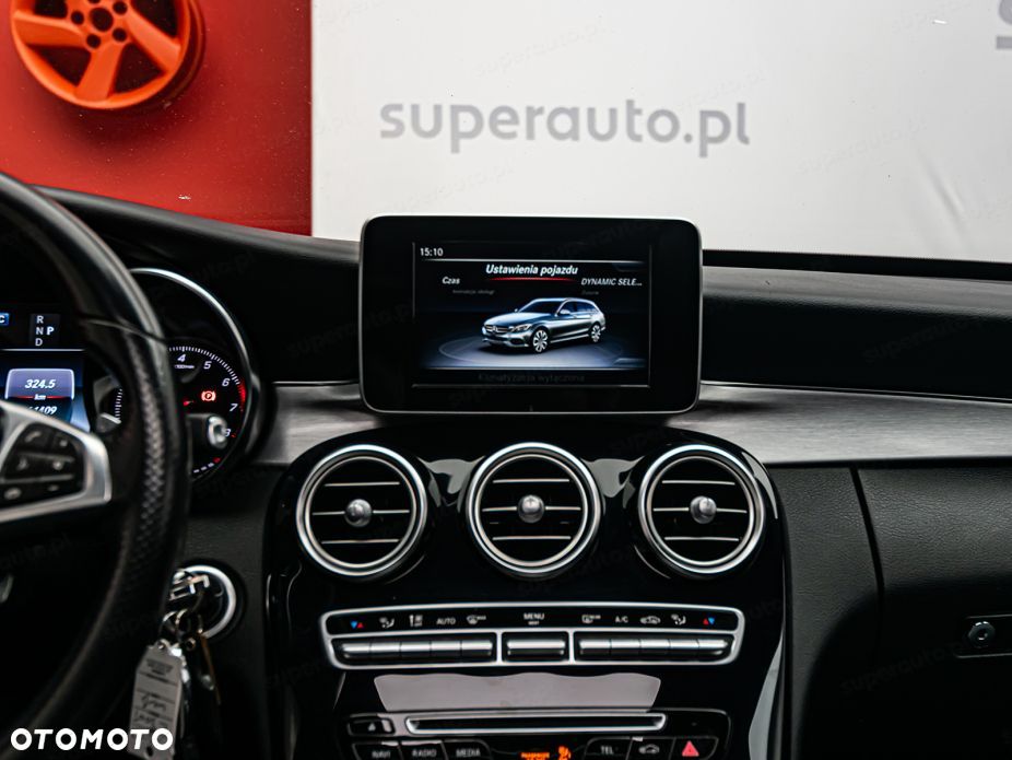 Mercedes-Benz Klasa C 300 9G-TRONIC - 19