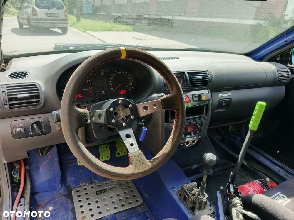 Audi A3 3-drzwiowe 1.8T Quattro Attraction - 9