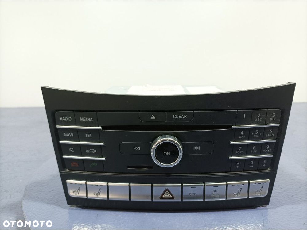 MERCEDES CLS W218 LIFT RADIO ODTWARZACZ CD A2189005608 - 1
