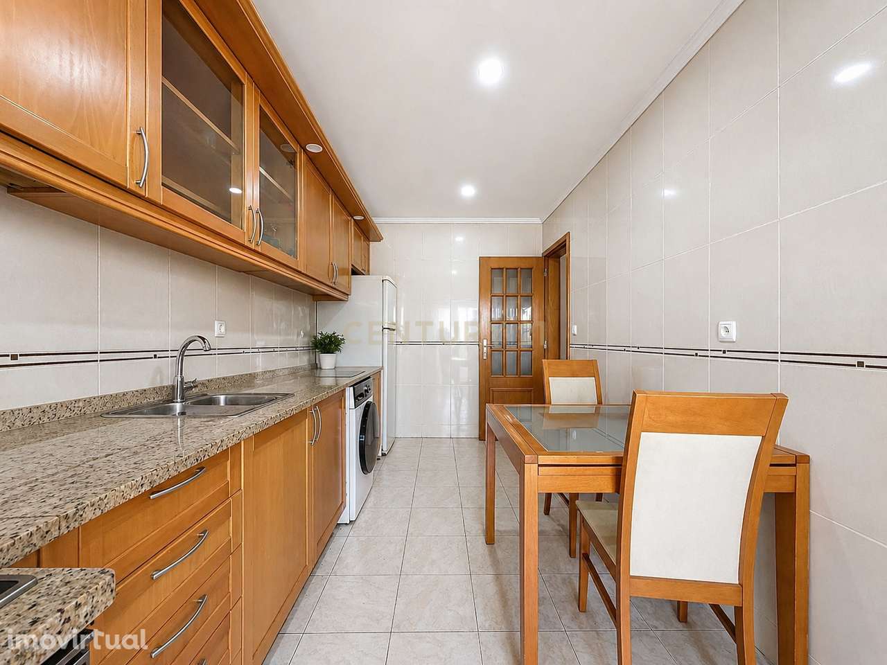 Apartamento T3 em Amora, Seixal - Oportunidade Única! - Grande imagem: 2/16