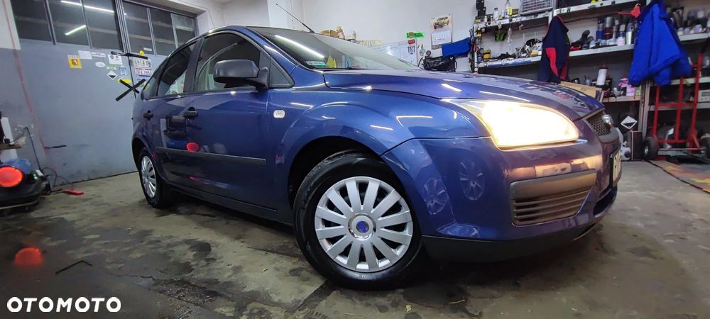 Ford Focus 1.6 Comfort X / 100 - 1