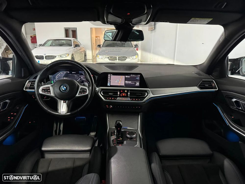 BMW 330 e Touring Pack M Auto - 48