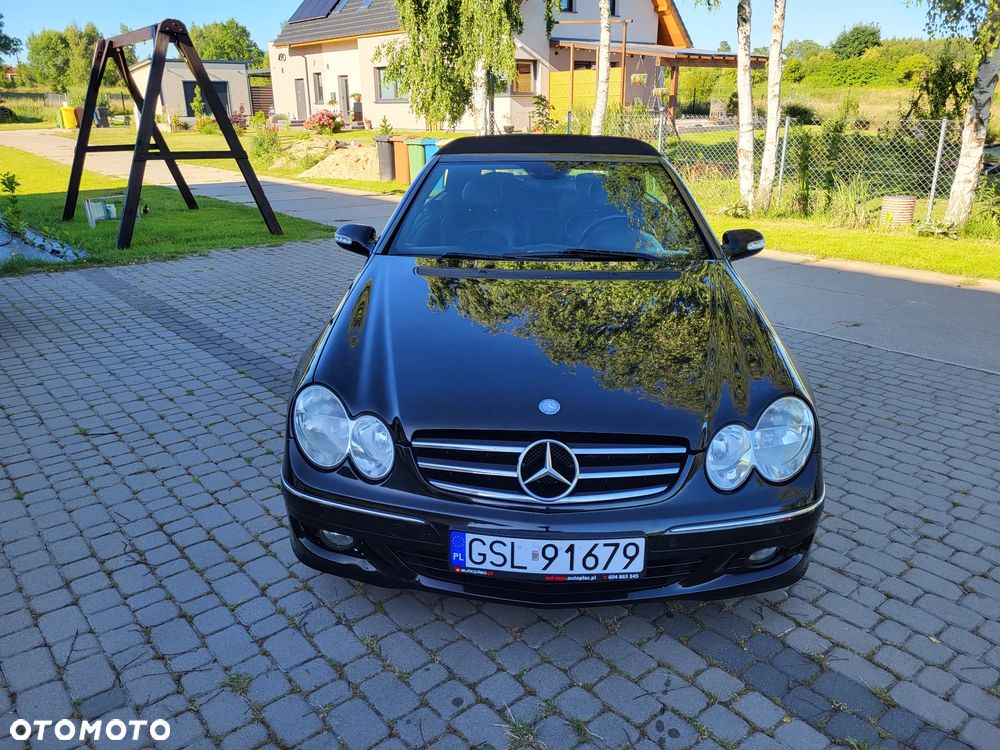 Mercedes-Benz CLK - 12