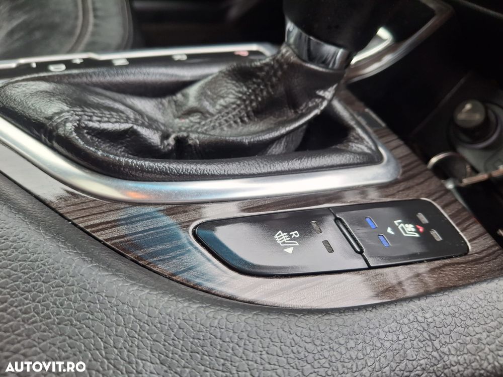 Kia Optima 1.7 DSL EXECUTIVE AT - 10