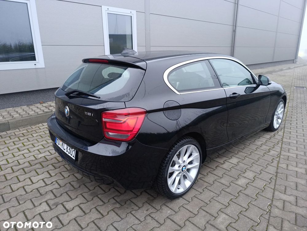 BMW Seria 1 118i Sport Line - 19