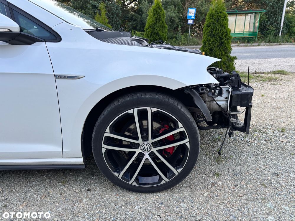 Volkswagen Golf GTD BlueMotion Technology - 10