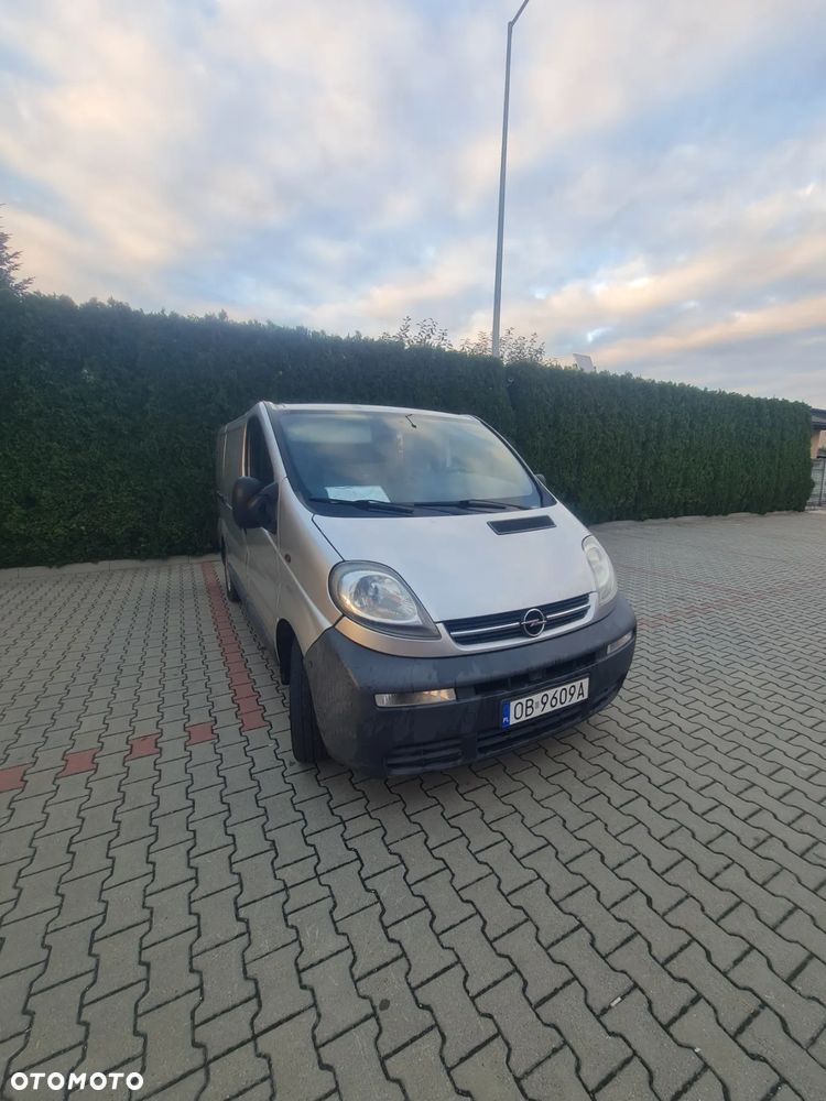 Opel Vivaro - 8