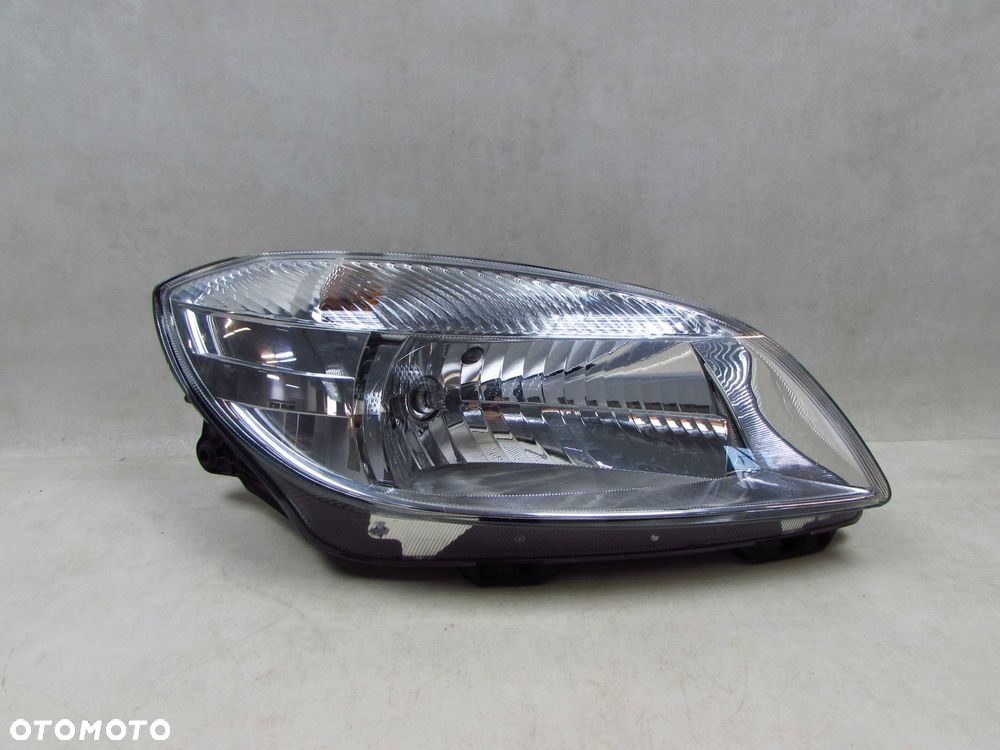 SKODA FABIA II ROOMSTER 5J 07-10 LAMPA PRZOD PRAWA REFLEKTOR UK - 1