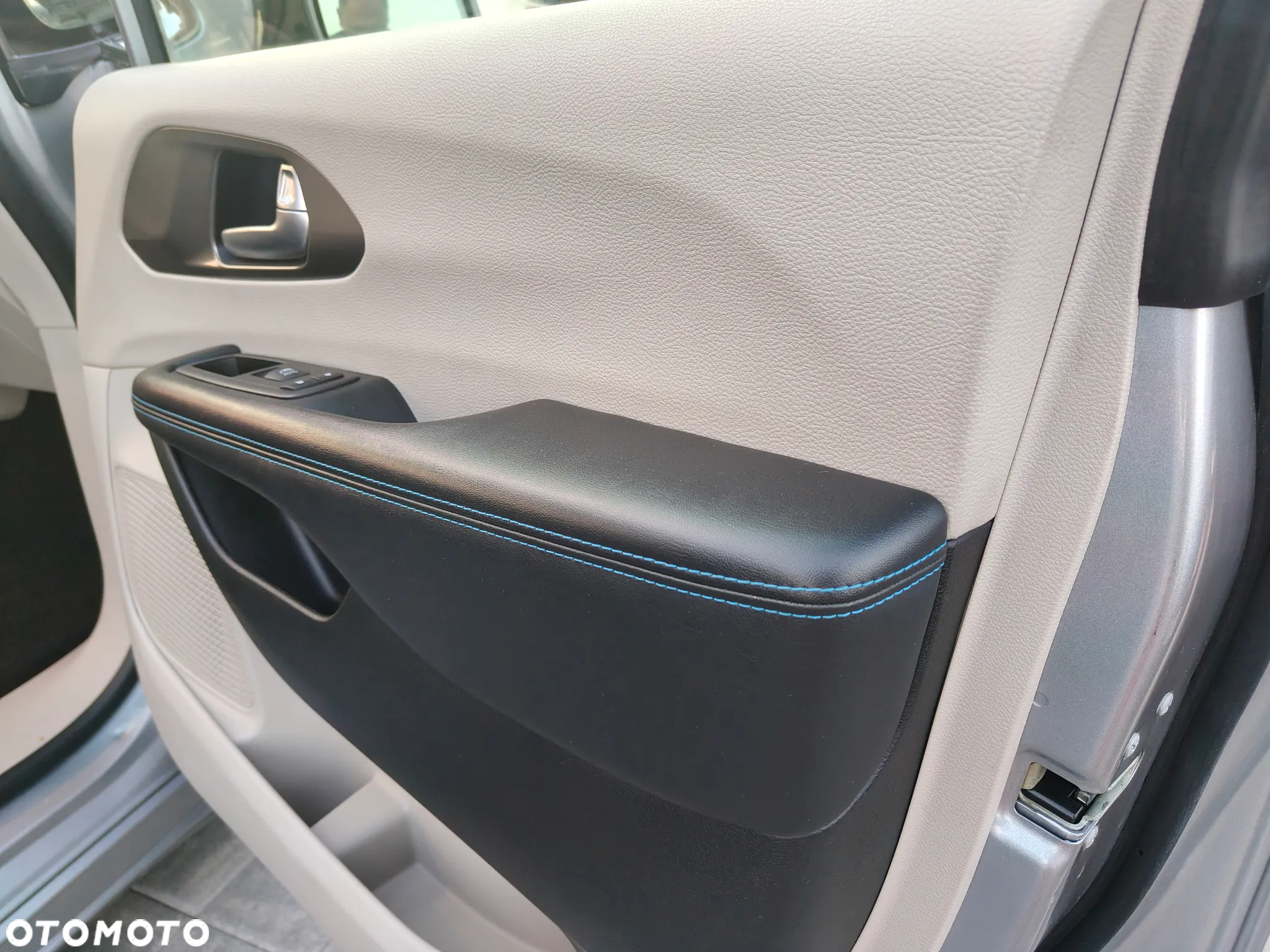 Chrysler Pacifica - 20