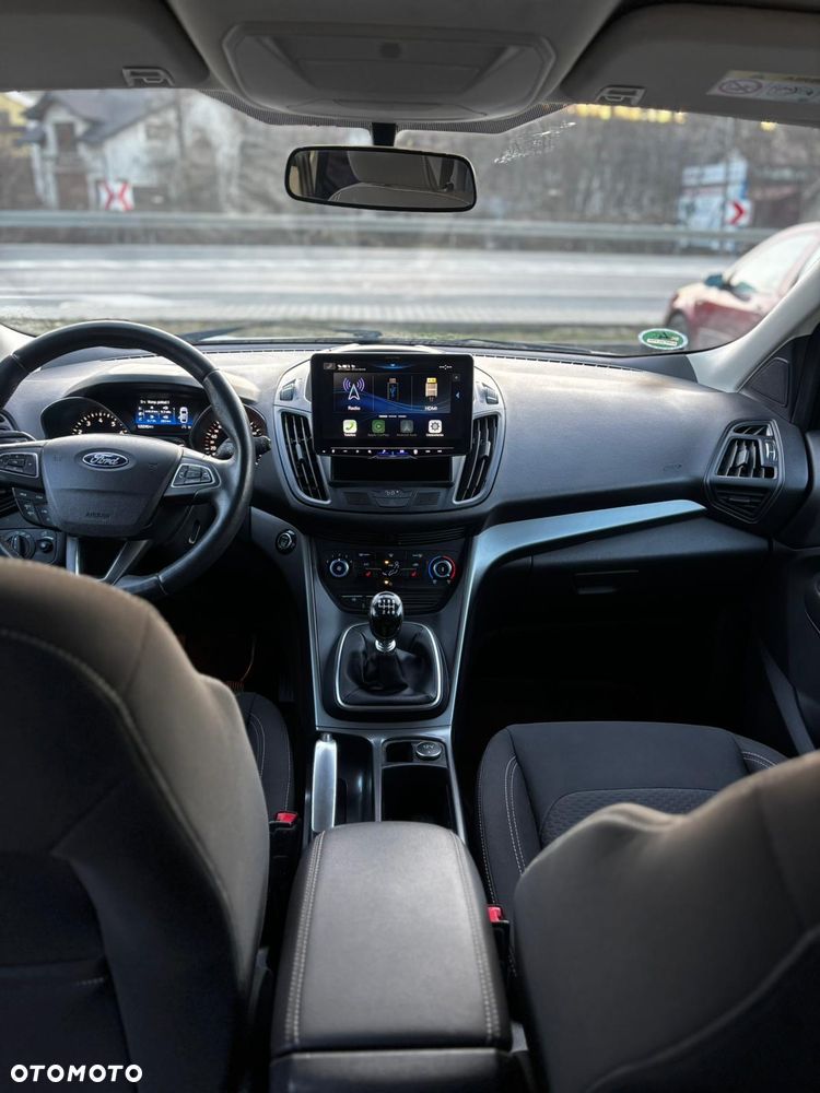 Ford Kuga - 10