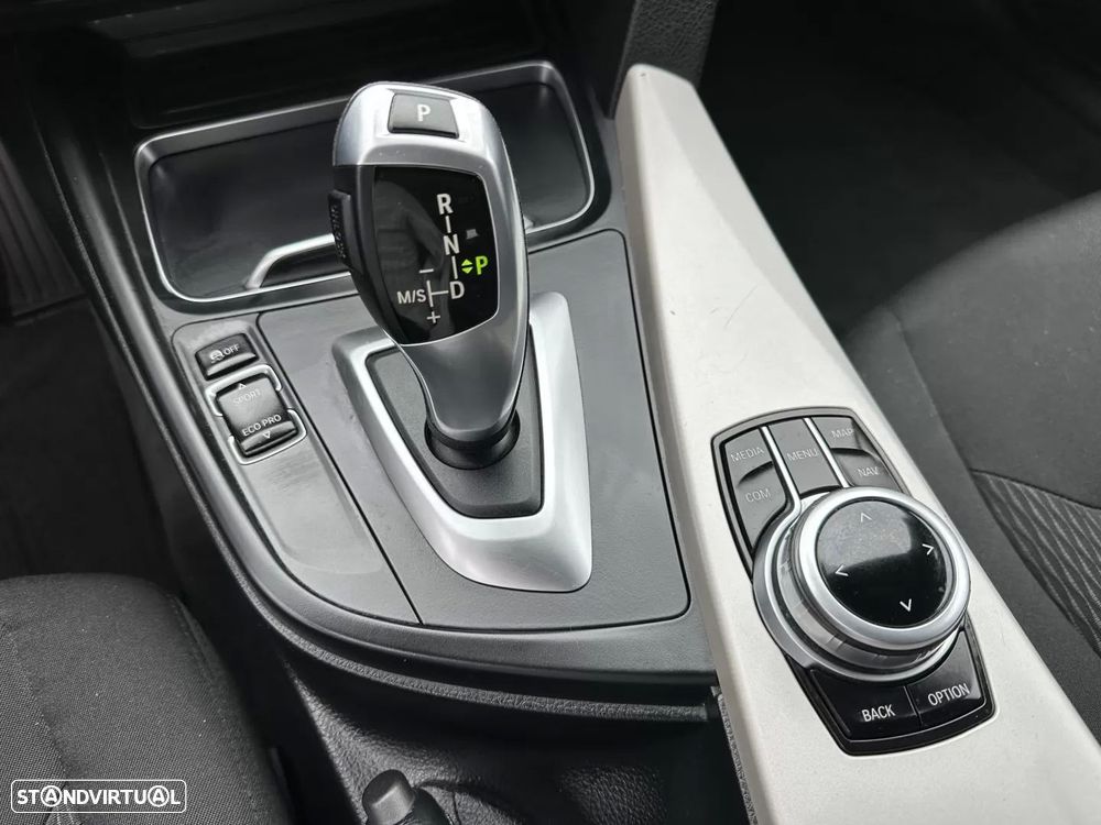 BMW 316 d Line Sport Auto - 40