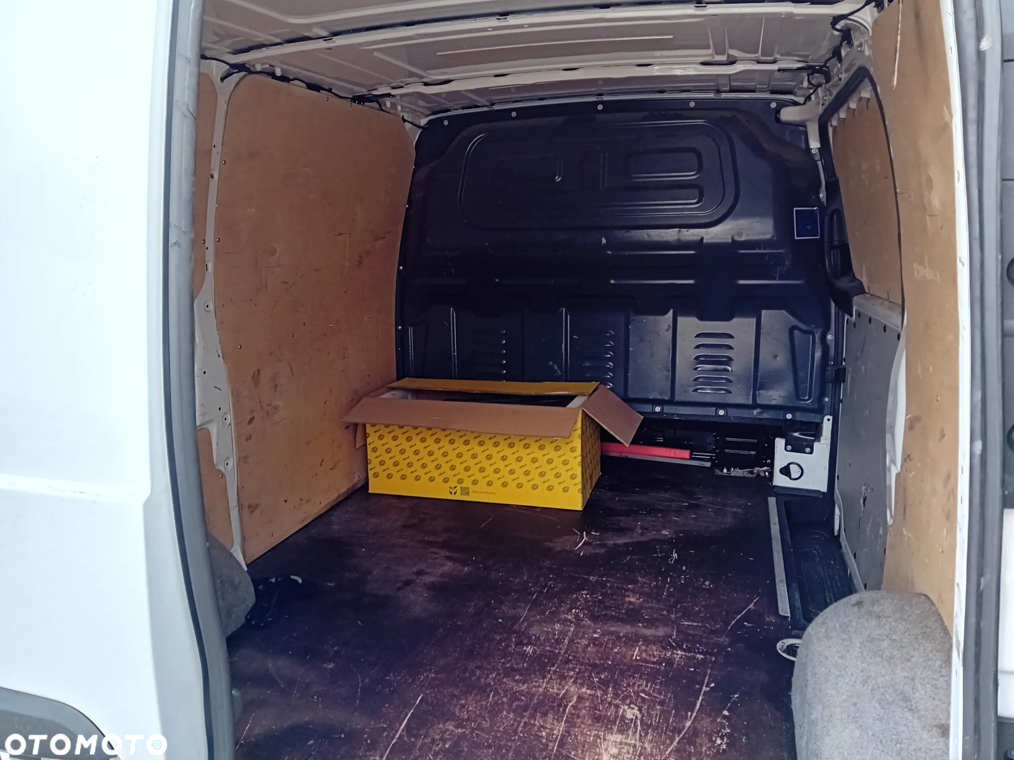Mercedes-Benz VITO 110 - 11