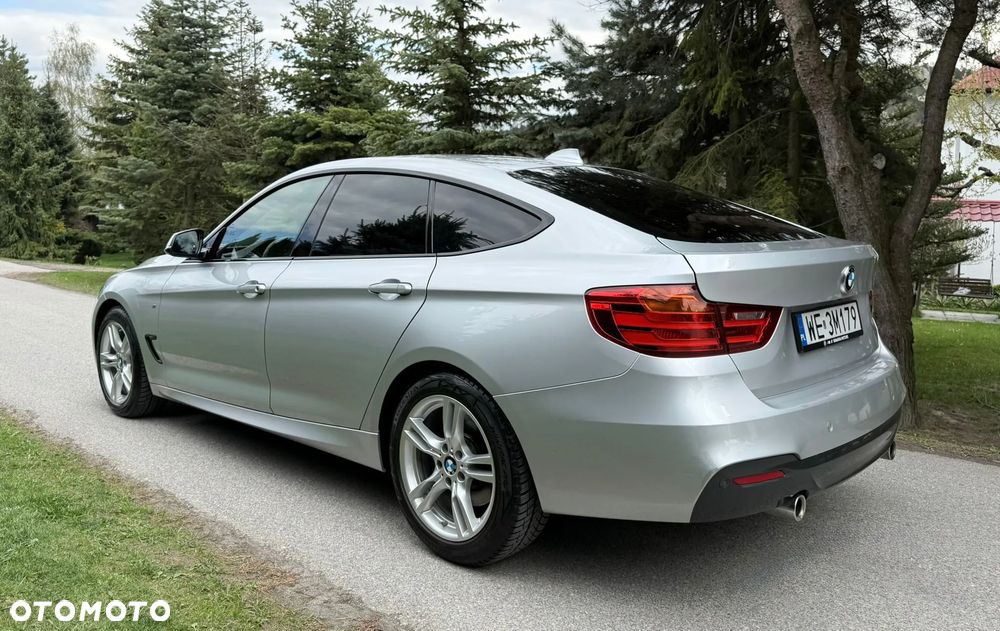 BMW Seria 3 335i xDrive M Sport - 10