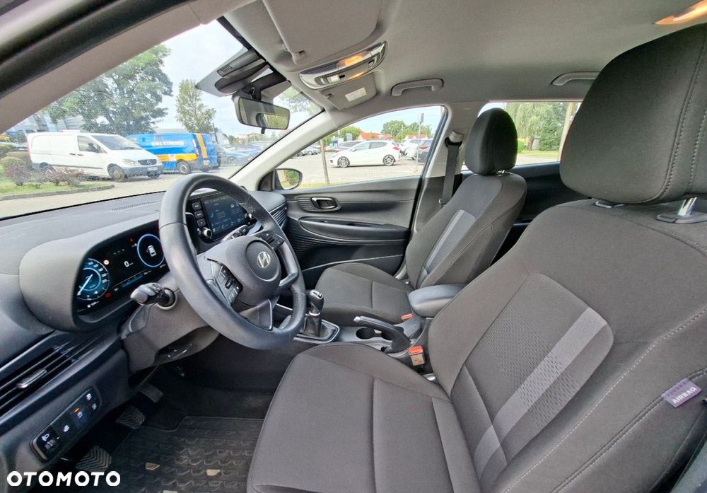 Hyundai i20 - 19