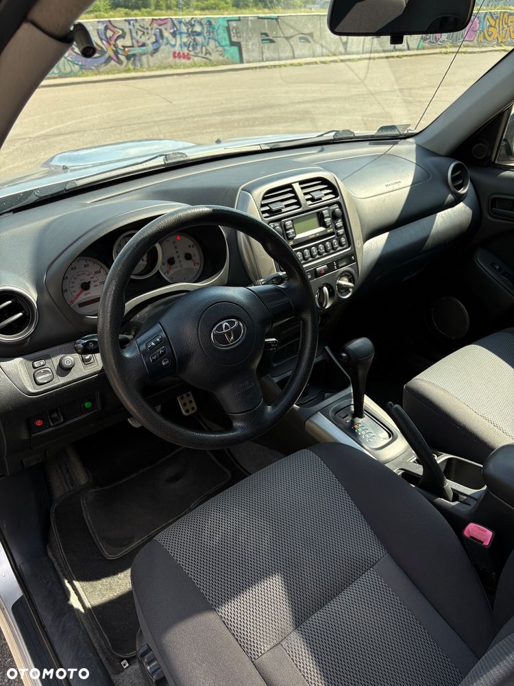 Toyota RAV4 2.4 VVT-i Sport - 9