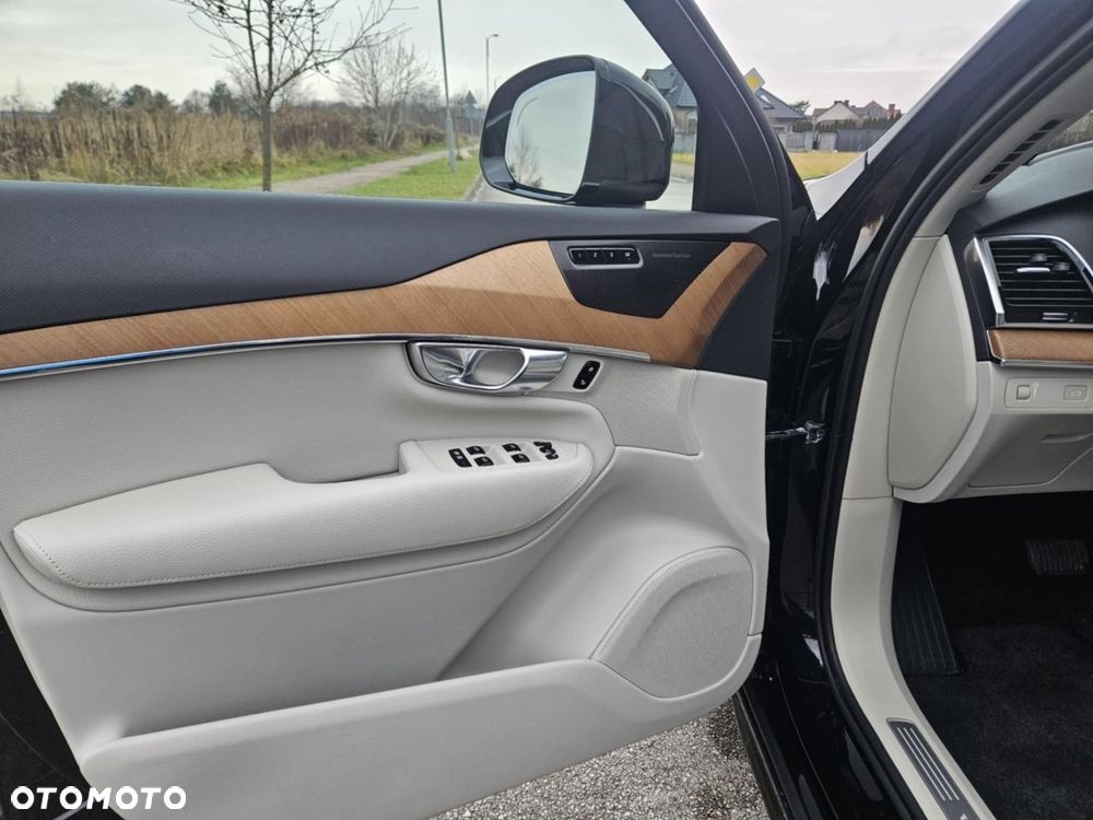 Volvo XC 90 T6 AWD Geartronic Momentum - 20