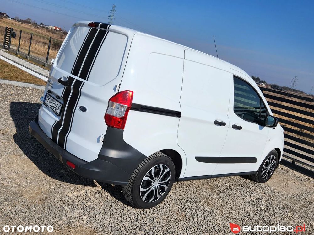 Ford Transit courier - 9