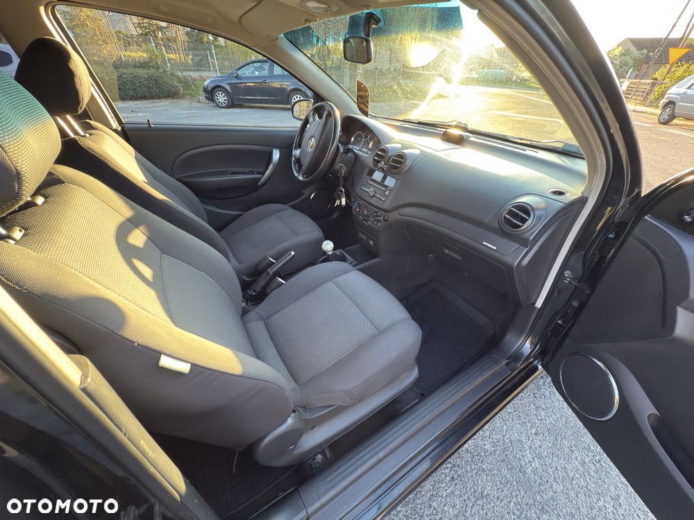 Chevrolet Aveo - 8