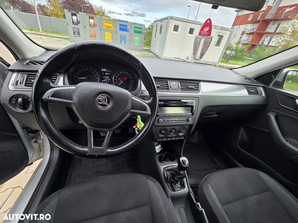 Skoda RAPID - 18