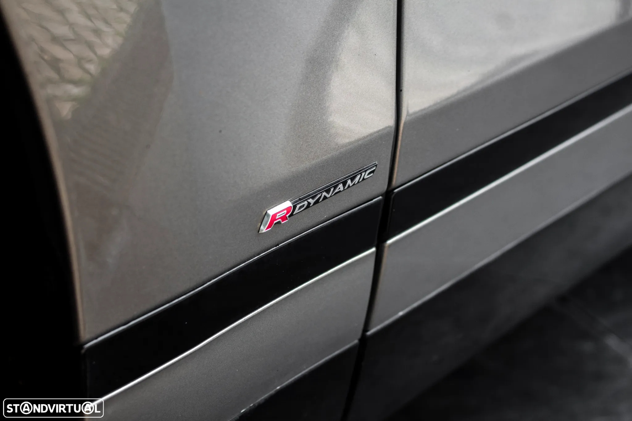 Land Rover Range Rover Velar D200 S - 11