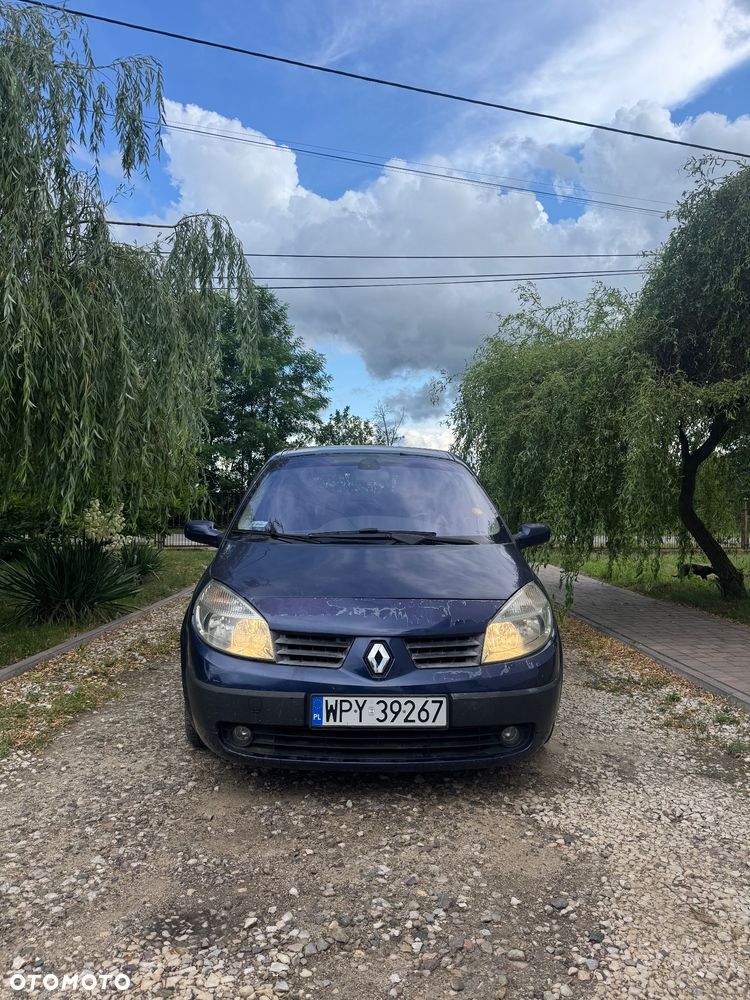 Renault Scenic - 1