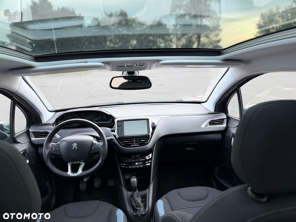 Peugeot 208 1.2 PureTech Allure - 6