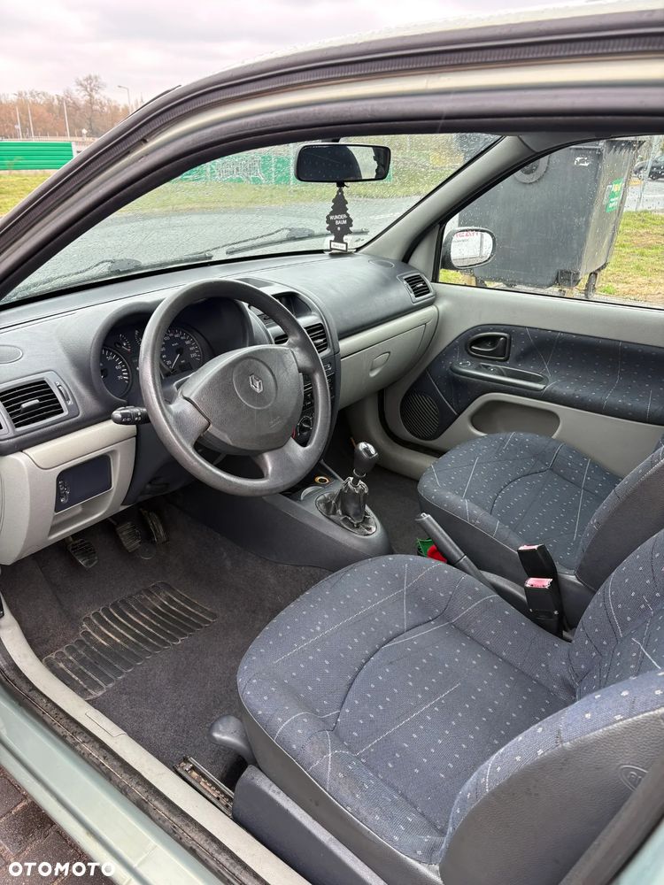 Renault Clio 1.2 Campus - 8