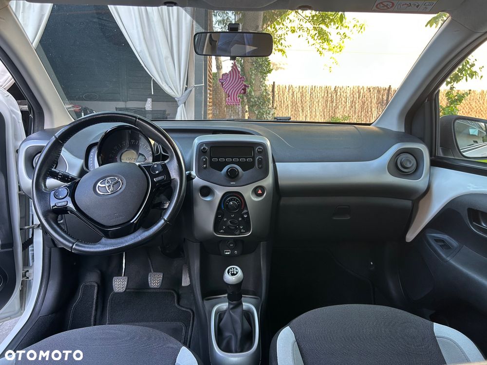 Toyota Aygo 1.0 VVT-i Sprint EU6 - 10